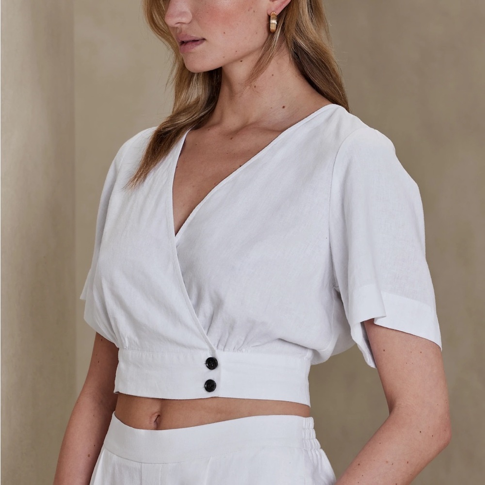 NWT Banana Republic Factory Cropped Linen Blend Blouse